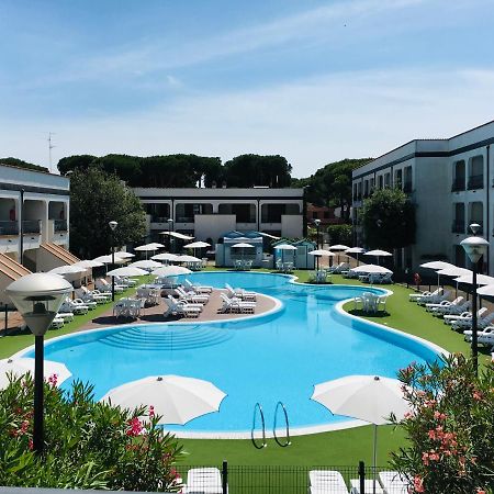 Michelangelo Holiday & Family Resort Lido di Spina Buitenkant foto