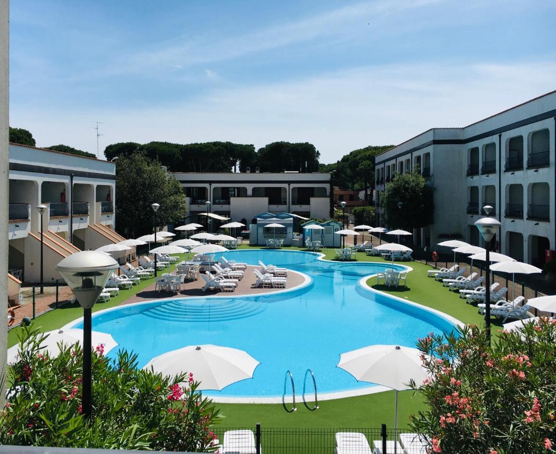 Michelangelo Holiday & Family Resort Lido di Spina Buitenkant foto